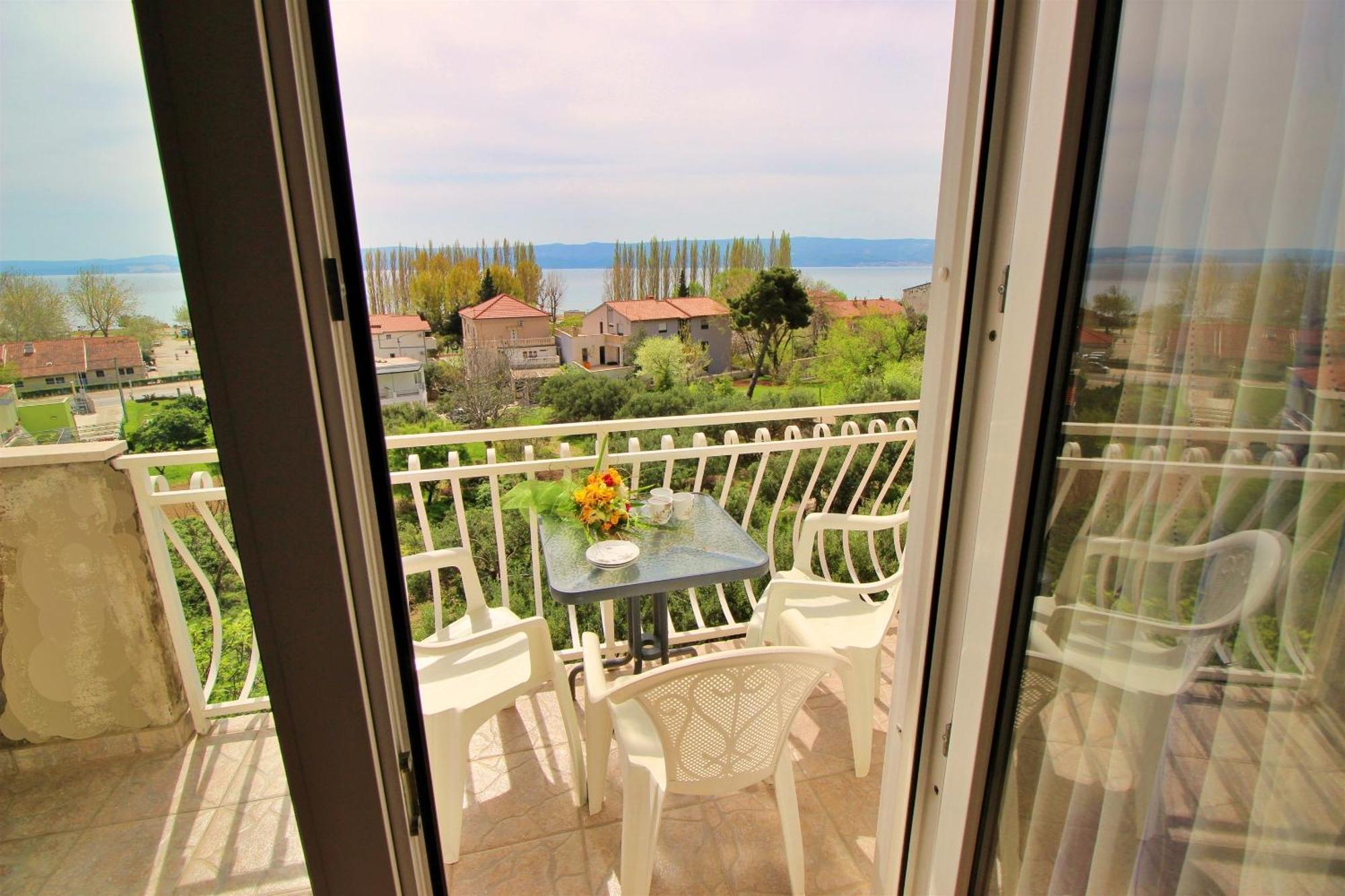 Apartments Marusic Omiš Exteriör bild
